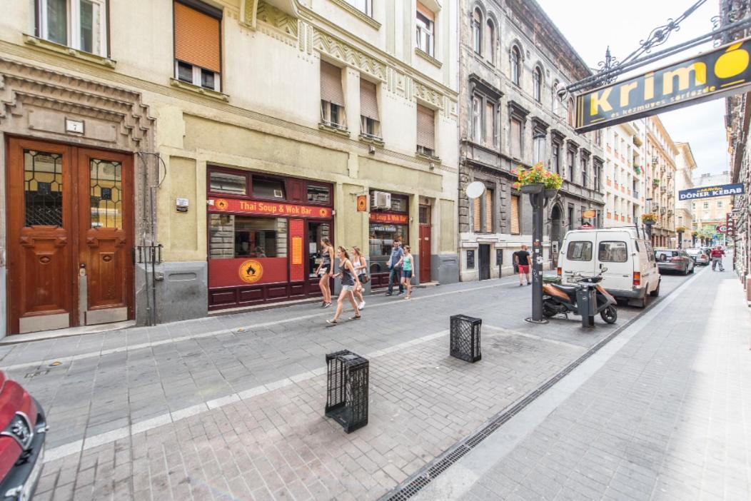 Kaz7 Kazinczy Apartment Budapest Bagian luar foto